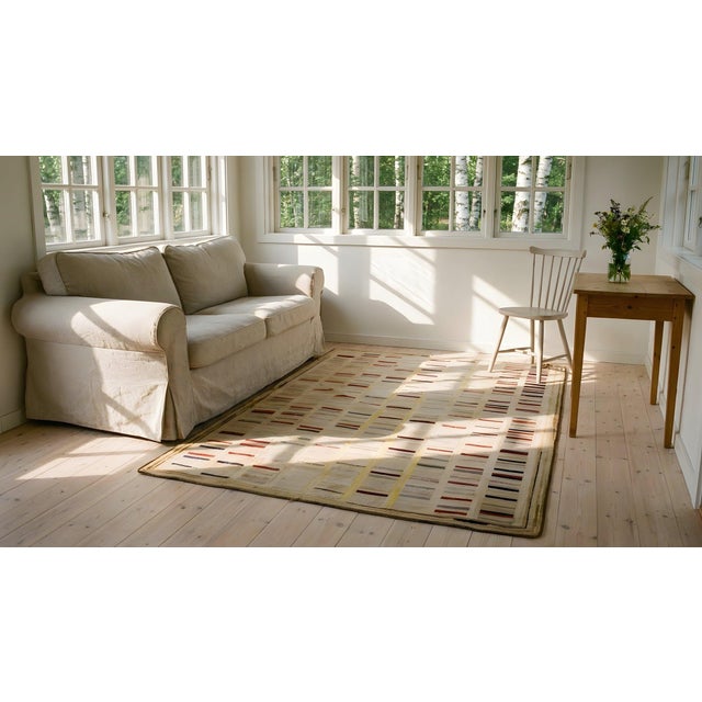 1920s Tan Ecru Stripe Folk Art Antique American Hooked Rug 4'8" X 6'6" Woven Wool Carpet For Sale - Image 11 of 13
