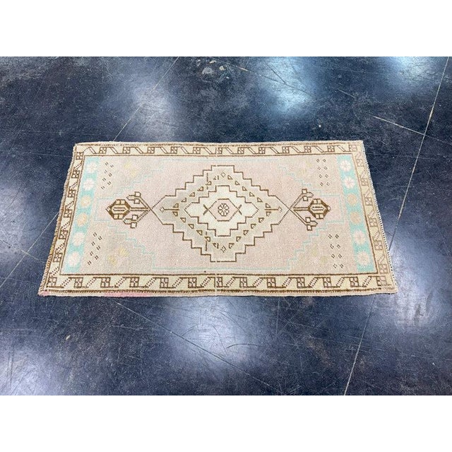 Turkish Turkish Mini Rug Oriental Hand Knotted Vintage Rug 1'8" x 3'1" #17057 For Sale - Image 3 of 8