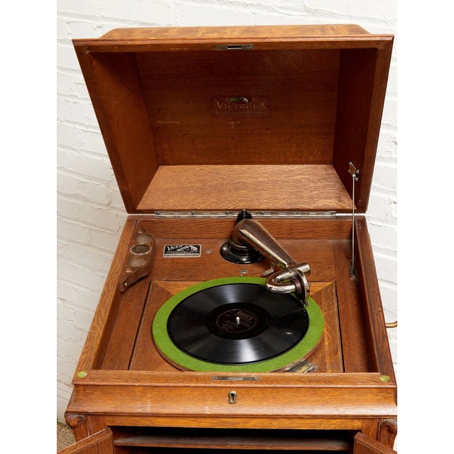 Chestnut Victrola 1917 Rca Talking Machine Antique Classic Rare Vv-100 Plays Works, Attributed For Sale - Image 8 of 9