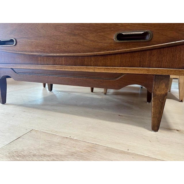 Mid Century 5 Drawer Highboy Dresser by Hooker Mainline For Sale - Image 10 of 11