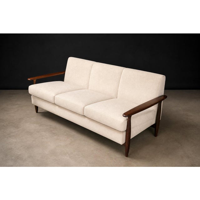Sofa in Rosewood & Warm Ivory Mohair by Liceu De Artes E Ofícios, Brazil, 1960s For Sale - Image 15 of 18