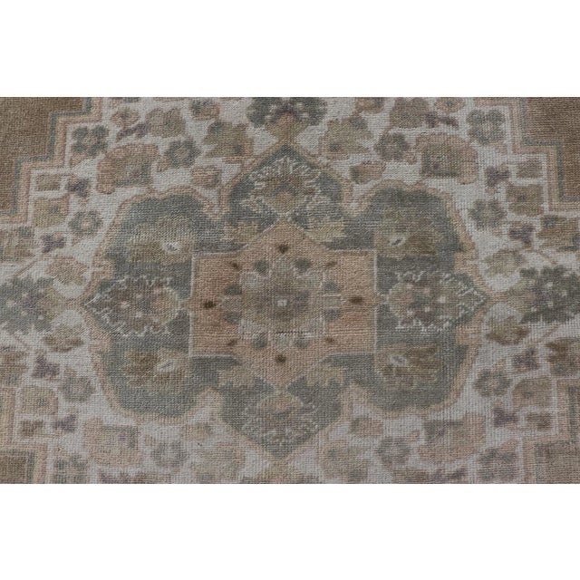 Mid 20th Century Mid 20th Century Mid 20th Century Vintage Turkish Oushak Rug From Turkey With Muted Colors and Floral Medallion For Sale - Image 5 of 12
