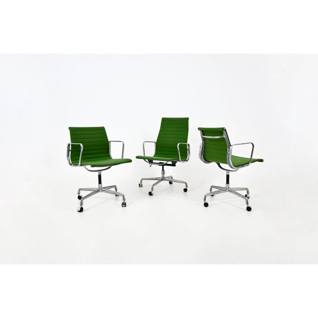 Office Chairs by Charles & Ray Eames for Herman Miller, 1970s, Set of 3 For Sale - Image 12 of 12