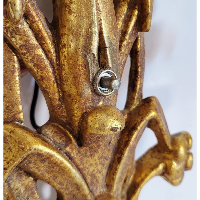 Gold Vintage Italian Mid-Century Modern Metal & Gilt Carved Wood Floral Wall Sconce For Sale - Image 8 of 9