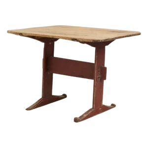 Small Folk Art Table in Pine, 1700s