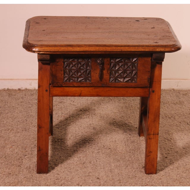 Small Spanish Table, 18th Century For Sale - Image 10 of 10