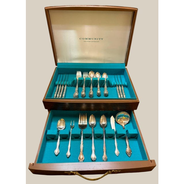 Contemporary Oneida Community Affection Silverplate 59 Pc Flatware Set W/ Chest For Sale - Image 3 of 10