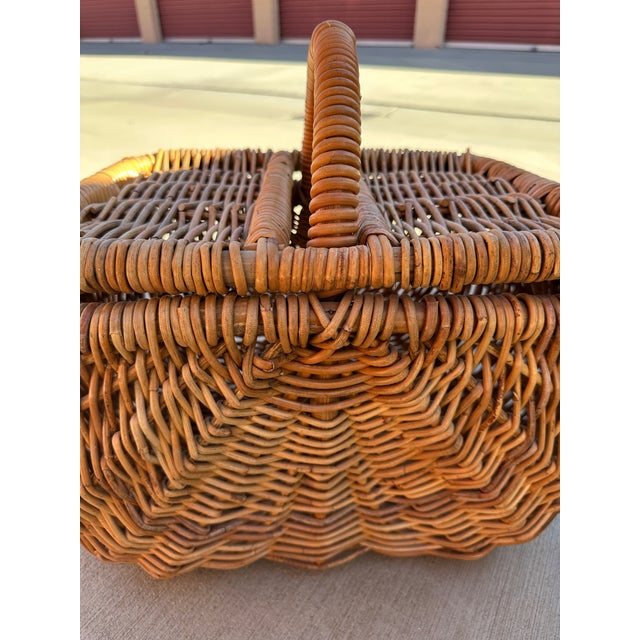 Vintage Thick Rattan/Wicker Picnic Basket W/Removable Lid For Sale - Image 4 of 6