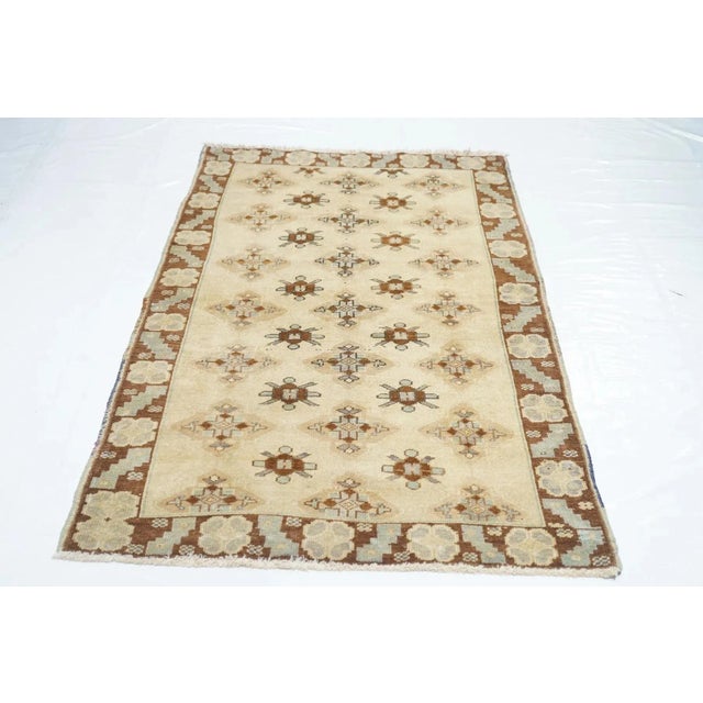 Cream Turkish Rug 3'4''x5'8'' For Sale - Image 8 of 10