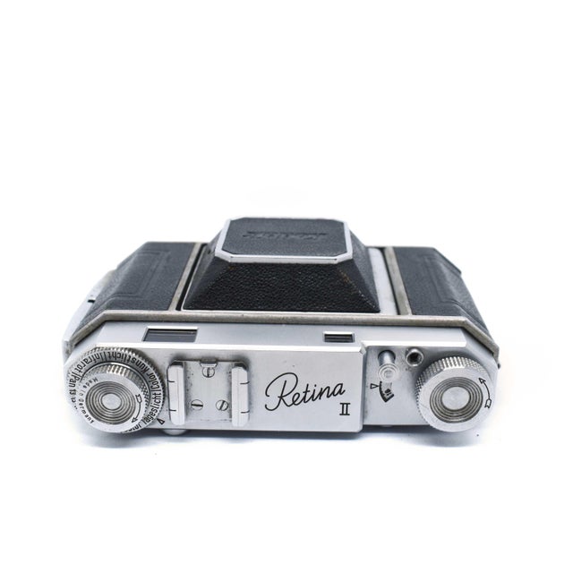 Black Mid-Century German Engineering Vintage Kodak Retina II Folding Rangefinder Camera For Sale - Image 8 of 13