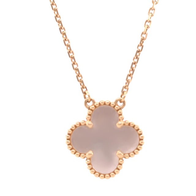 Contemporary Van Cleef & Arpels 18ct Yellow Gold Vintage Alhambra Mother-of-Pearl Pendant 5.21g For Sale - Image 3 of 8