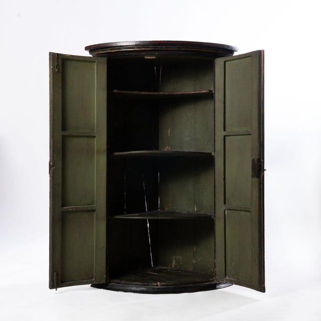Wood 18th Century Painted Hanging Corner Cupboard For Sale - Image 7 of 18