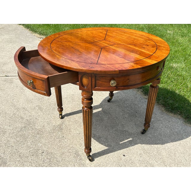 Late 20th Century Vintage Henredon Federal-Style Round Center Table | Traditional Neoclassical Occasional Table With Drawer & Brass Casters For Sale - Image 5 of 11