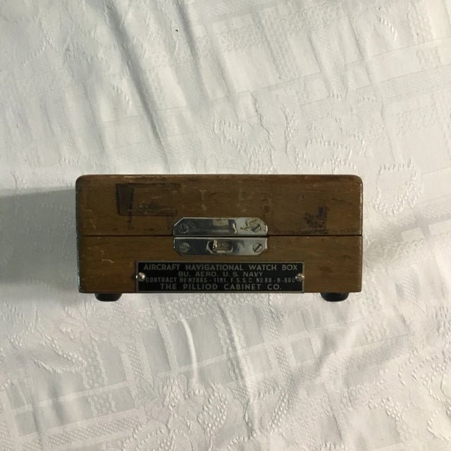 Silver 1940s WWII Naval Aviator Clock and Wooden Box Aircraft Navigational Watch Box, The Pilliod Cabinet Co. For Sale - Image 8 of 9