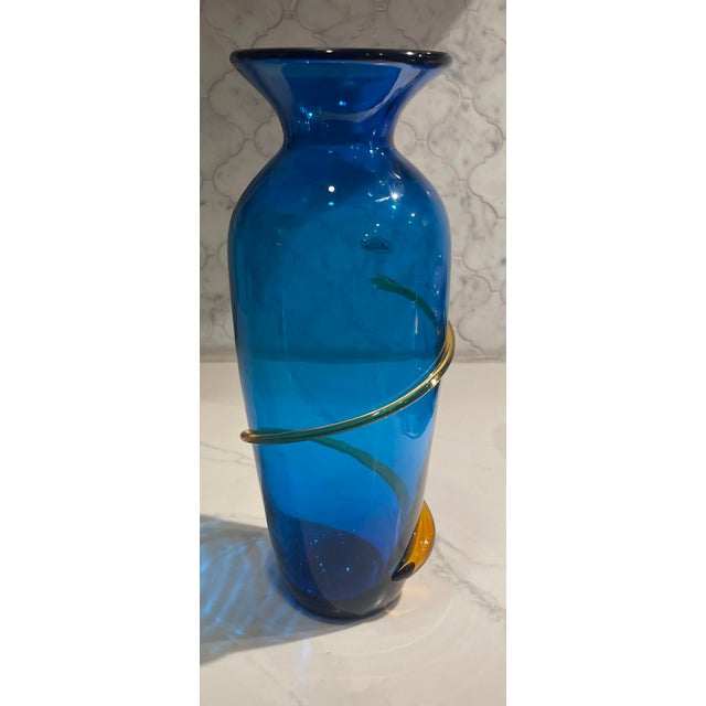 Vintage Blenko Handcraft Cobalt Blue Art Glass Vase With Amber Applied Trail, Usa, 1970s For Sale In Nantucket - Image 6 of 6
