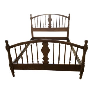 1960s Vintage Full/ Full Xl Sized Ethan Allen Red Oak Bed For Sale