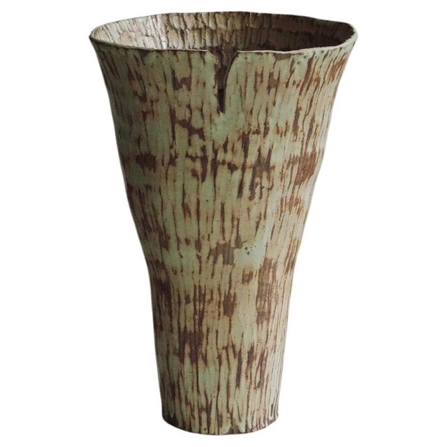 Ceramic In Bloom III Ceramic Vase by Antonia Maria For Sale - Image 7 of 7