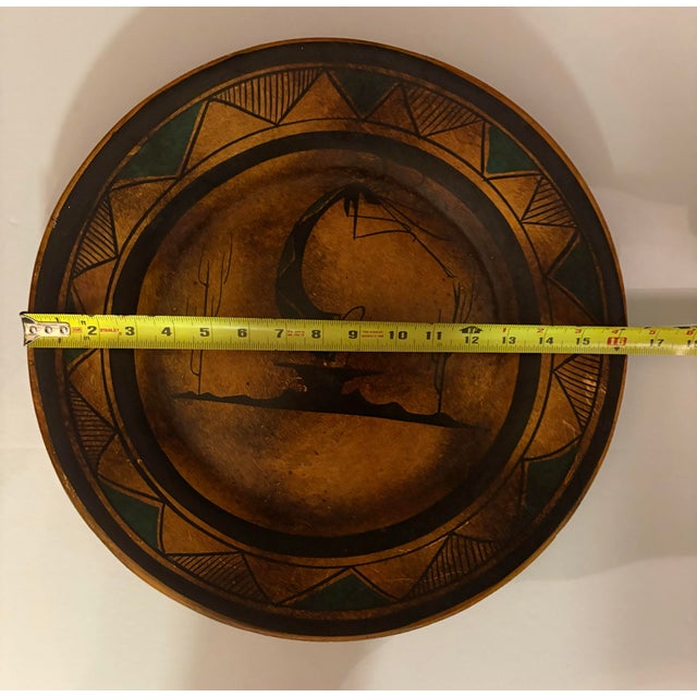Mid 20th Century Large Hand-Painted Mexican Artisan Folk Art Clay Wall Plates by R. Galvan, Signed Southwestern Bohemian For Sale - Image 4 of 8