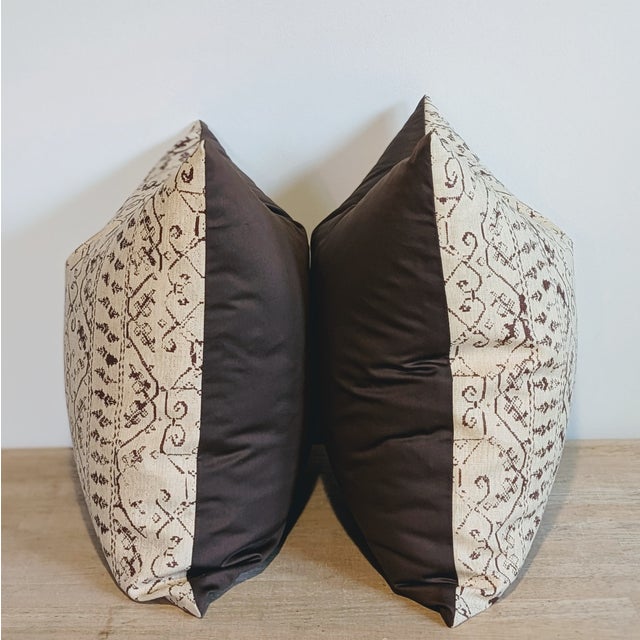 Soane Britain Symi hand print linen pillows in chesnut, with coordinating brown cotton backs. Invisible zippers and...