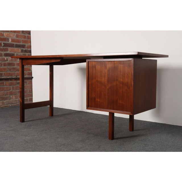 Mid-Century American Modern Studio Craft Walnut Desk by Richard Artschwager For Sale - Image 17 of 18