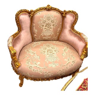 Romantic French Louis XV Loveseat With Rose Pink Damask Upholstery & Gilded Frame For Sale