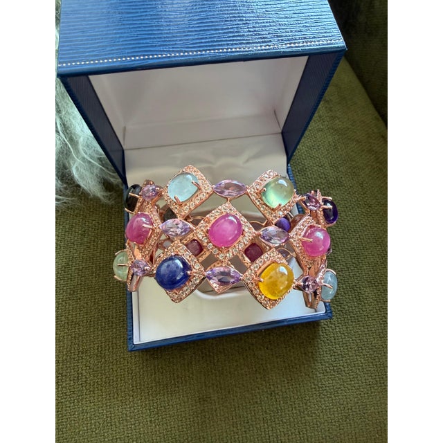 Baroque Bochic “Capri” Vintage Ruby & Multi Sapphire Bangle Set In 18K Gold & Silver For Sale - Image 3 of 10
