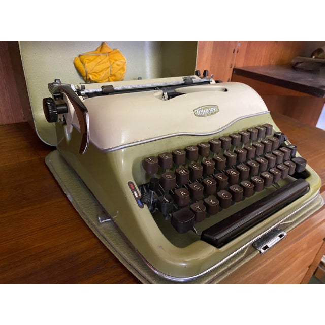 1960s Vintage Typewriter Model Gabriele 3 from Triumph, 1960s For Sale - Image 5 of 9