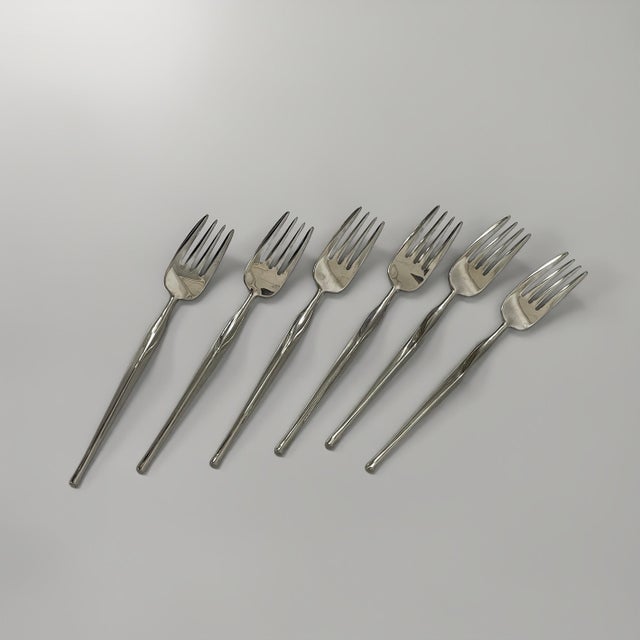 Italian Modern Ergonomica Cutlery Set by Angelo Mangiarotti for Mepra, 1980s, Set of 21 For Sale - Image 3 of 8