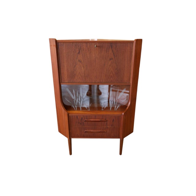 Danish Corner Cabinet in Teak with Bar Cabinet and Glass Doors by Gunni Omann for Omann Jun, 1960 For Sale - Image 12 of 12