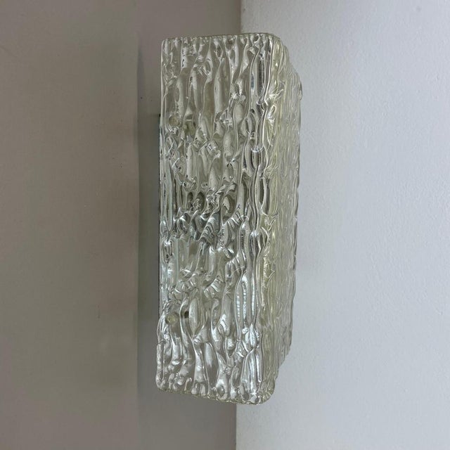 Large Hollywood Regency Cubic Ice Glass Wall Light from Kalmar Lights, 1960s For Sale - Image 6 of 18