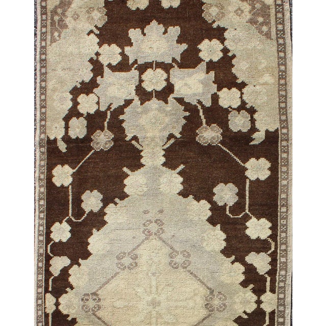 Tribal Vintage Turkish Oushak Runner With Dark Mocha Field and Soft Beige Design 2′10″ × 7′5″ For Sale - Image 3 of 7