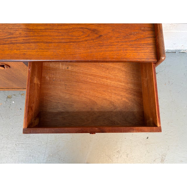 Mid 20th Century Modern Teak Hutch With Glass by Turnidge of London Ltd. For Sale - Image 12 of 15