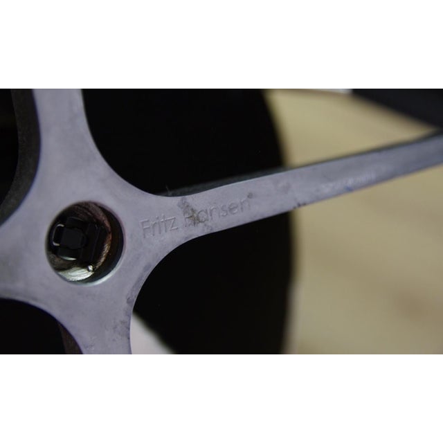 Vintage Danish Egg Chair by Arne Jacobsen for Fritz Hansen, 1980s For Sale - Image 15 of 18