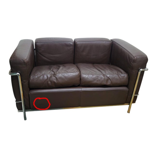 Brown LC2 Two-Seater Sofa in Leather by Le Corbusier, Pierre Jeanneret and Charlotte Perriand for Cassina, 1928 For Sale - Image 8 of 15