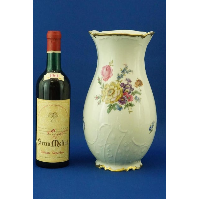 Ceramic 20th Century Antique Porcelain Vase with Floral Decoration from the Fürstenberg Factory, Germany, 1920s For Sale - Image 7 of 18