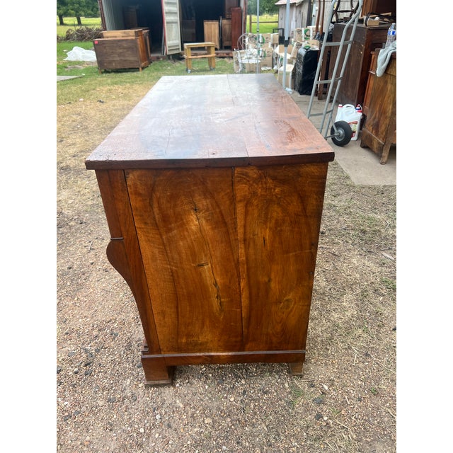 French 19th Century Louis Philippe Solid Walnut Chest of Drawers / Commode For Sale - Image 11 of 12