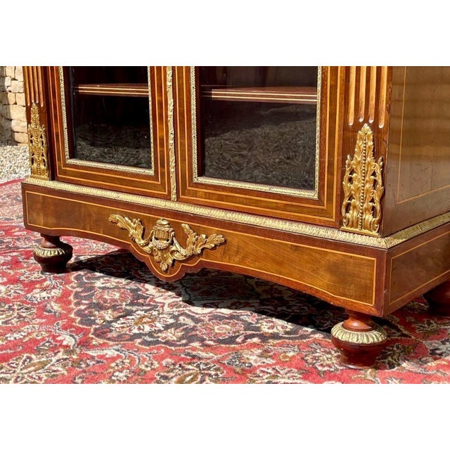 Napoleon III Showcase in Marquetry & Bronze For Sale - Image 9 of 13