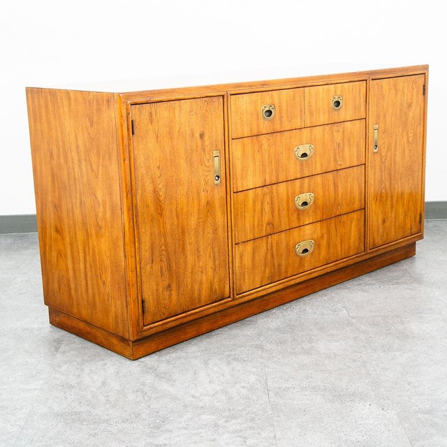 1960s Mid Century Modern Credenza Dresser Drexel 5 Drawer Brass Handles Passage MCM For Sale - Image 10 of 12