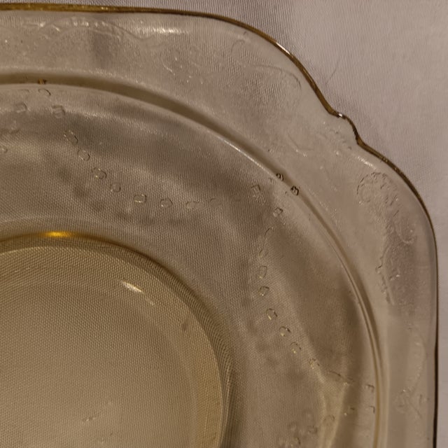 Mid 20th Century Vintage Amber/ Yellow Madrid Federal Glass Square Dessert Plates - Set of 4 For Sale - Image 5 of 9