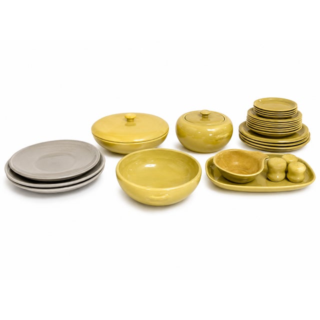 Ceramic 1940s Mid-Century Modern Russel Wright for Steubenville American Modern Chartreuse Dinnerware – 60-Piece Mid-Century Modern Service For Sale - Image 7 of 11
