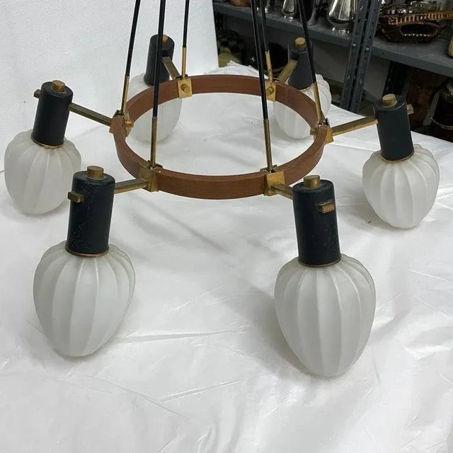 1960s Stilnovo Style Mid-Century Modern Brass Teak and Glass Italian Chandelier For Sale - Image 6 of 12