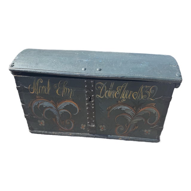 Early 19th Century Swedish Painted Marriage Trunk From 1832 For Sale