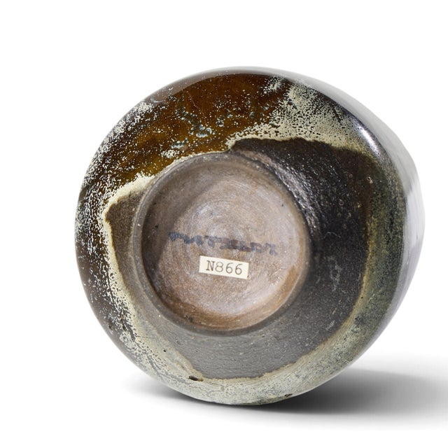 Brown Gertrud and Otto Natzler Mid Century Dark Cat's Eye Reduction Fired Glaze Cylindrical Tall Bottle For Sale - Image 8 of 8