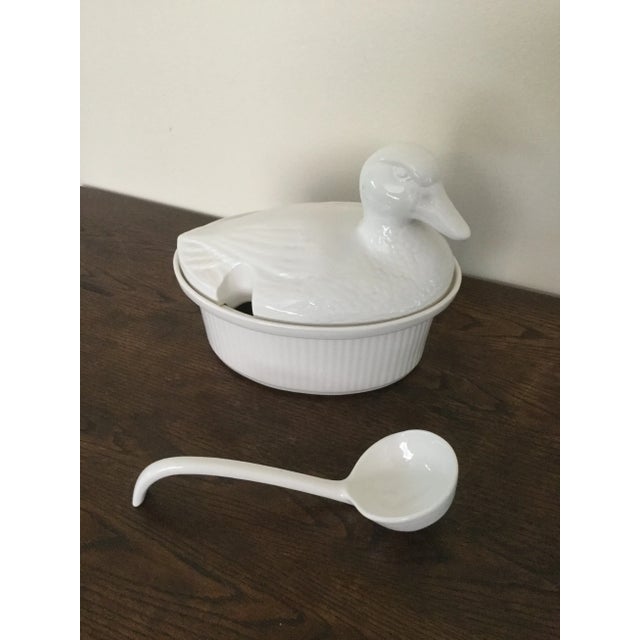 California Pottery Vintage California Usa Ceramic Duck Soup Tureen For Sale - Image 4 of 6