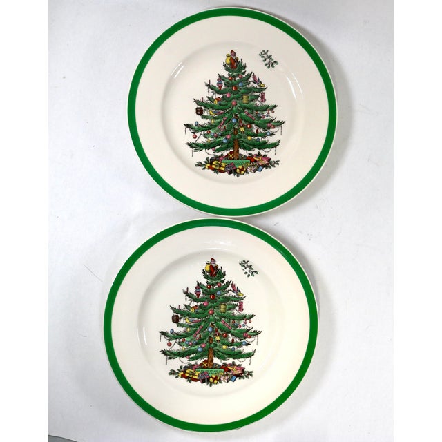 Elevate your holiday tablescape with this classic set of four vintage Spode salad/dessert plates in the iconic "Christmas...