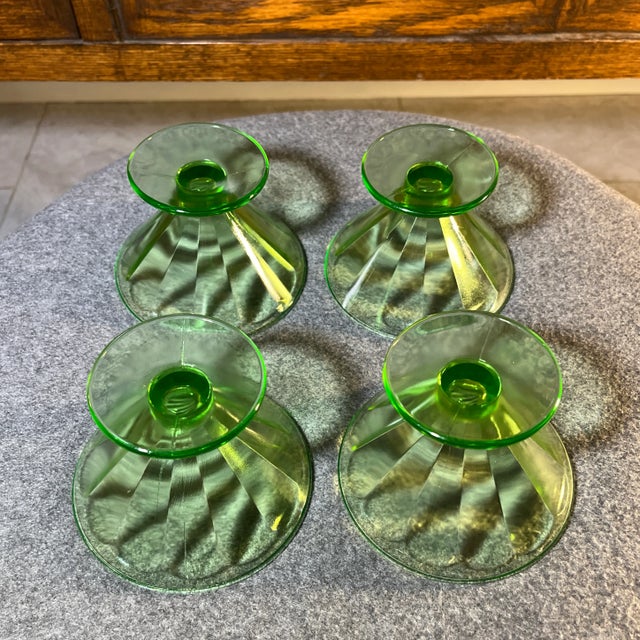 Glass Early 20th Century Uranium Sherbet/Dessert Cups- Set of 4 For Sale - Image 7 of 8