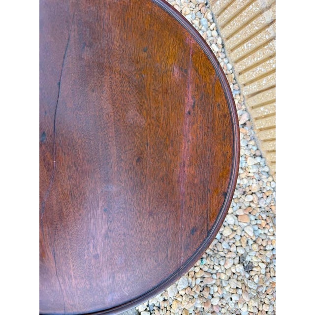 Antique Federal Style Round Shaped Side Table For Sale - Image 9 of 13