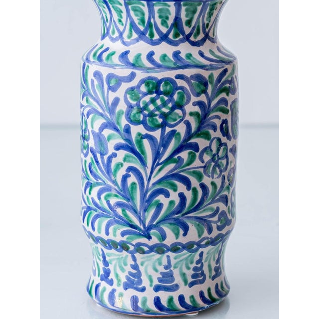 Ceramic Fajalauza Ceramic Table Lamp with Hand-Woven Merino Wool Lampshade by Amitabha Studio For Sale - Image 7 of 15