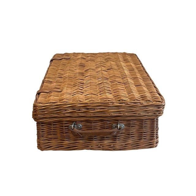 Red Vintage Abercrombie & Fitch English Picnic Hamper for Six For Sale - Image 8 of 12