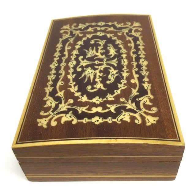 1970s French Artisan Vintage Wood Lidded Treasure Trinket Box For Sale - Image 5 of 13